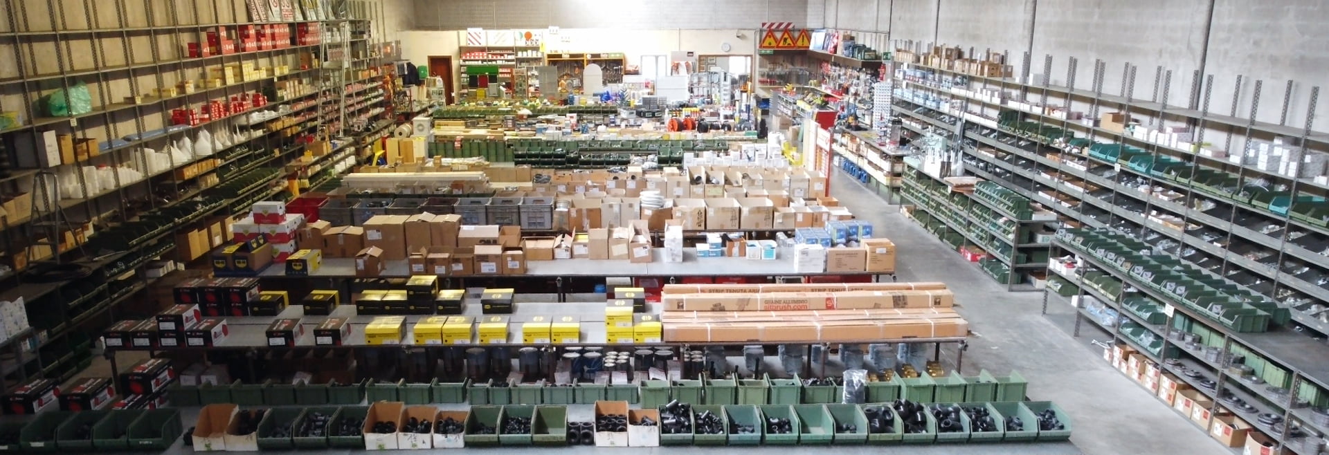 Negozio di ferramenta - dalla benetta nereo - vicenza